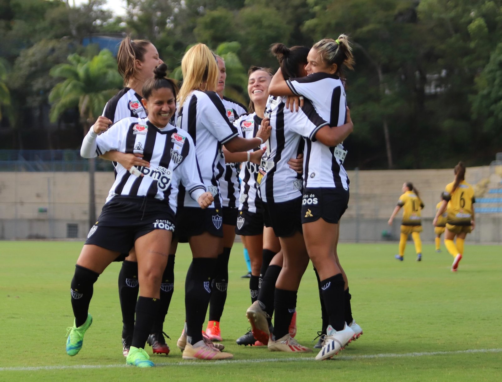 Ceará começa bem a Série A2 do Brasileirão Feminino e goleira Thais Helena  destaca: 'O trabalho segue forte' - 24/06/2022 - UOL Esporte
