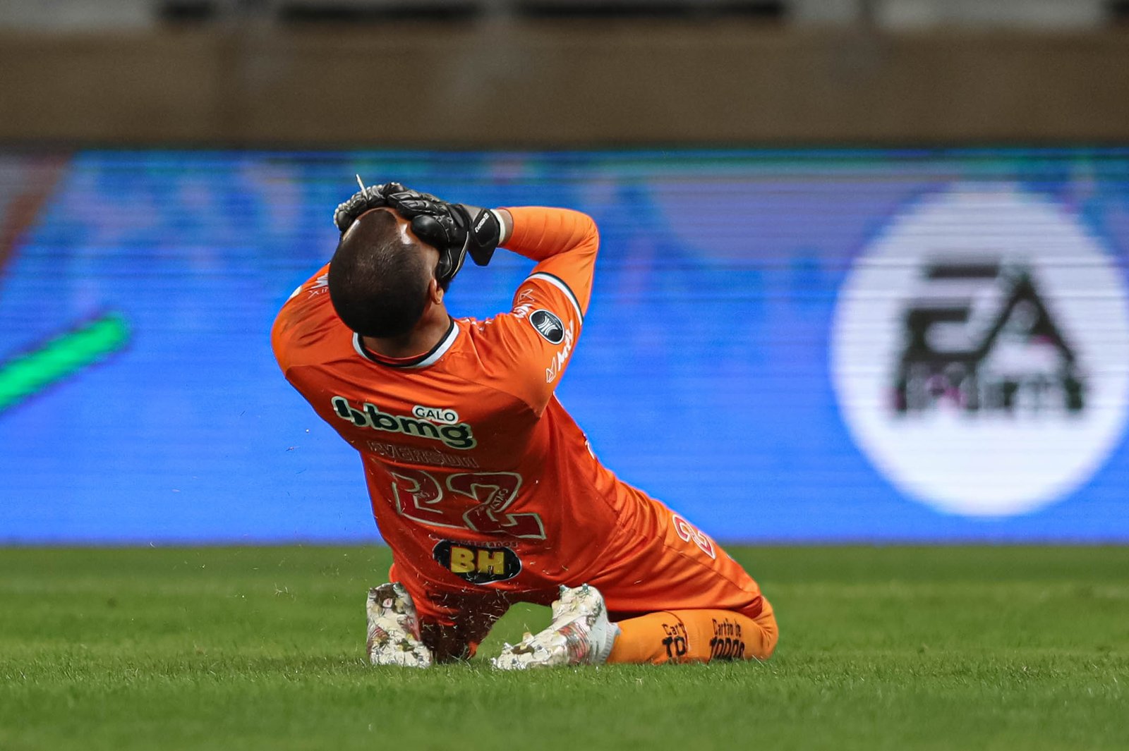 SÃO EVERSON DO MINEIRÃO! Goleiro decide nos pênaltis e Galo elimina Boca  Juniors – Espora 13