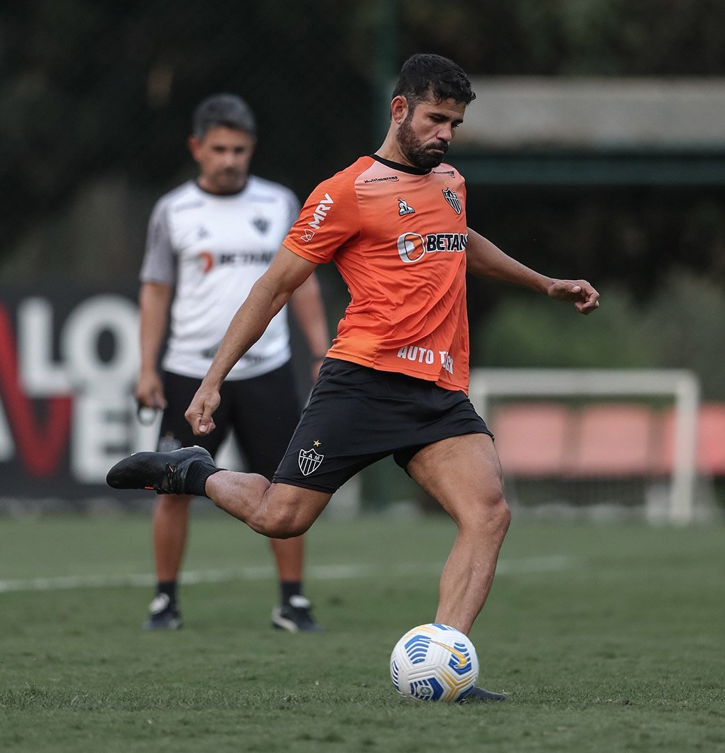 Espora 13 - Atlético - Galo - Atlético-MG - Pra manter a vantagem na liderança! Atlético recebe o Sport no Mineirão. Diego Costa pode ser a novidade